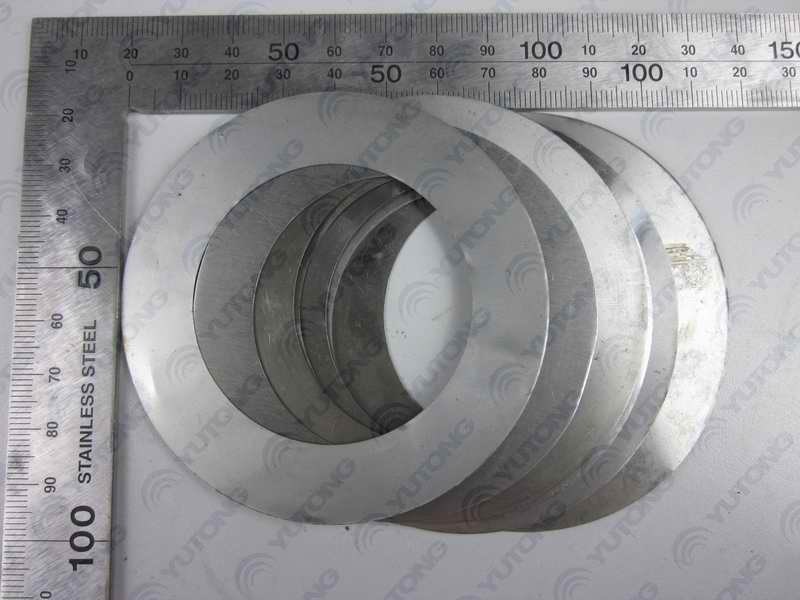 Steering joint adjustment gasket; contains 8 pieces; inner diameter 53; outer diameter 77