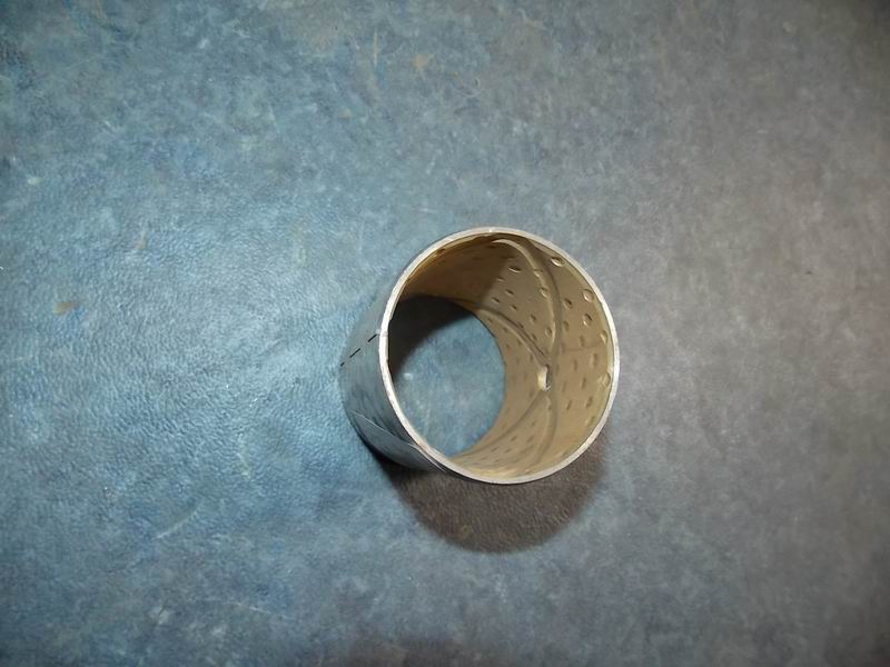 King pin bushing-bottom