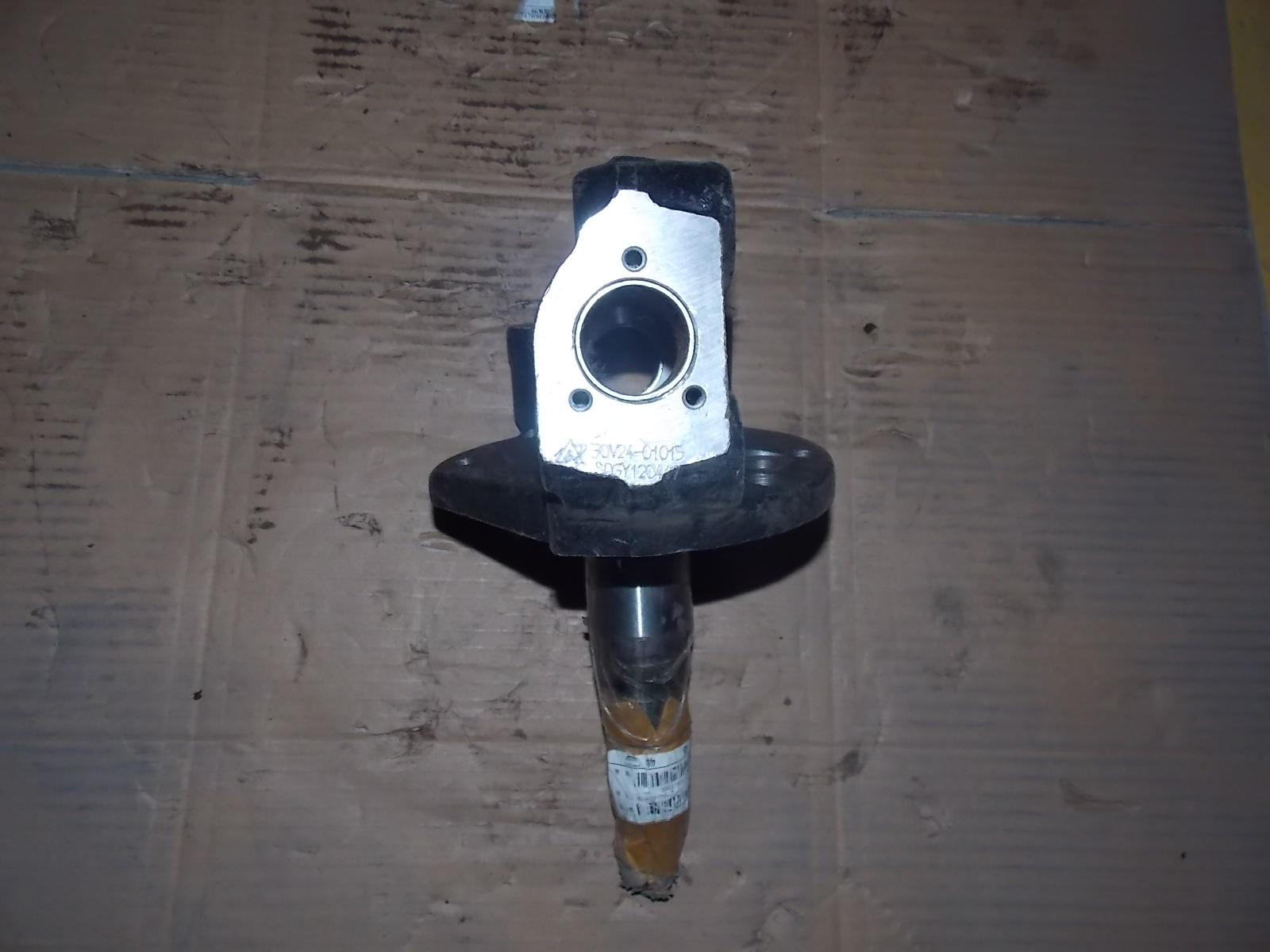 Поворотный кулак правый в сборе-2