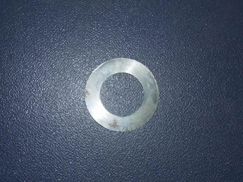 Steering joint adjustment gasket