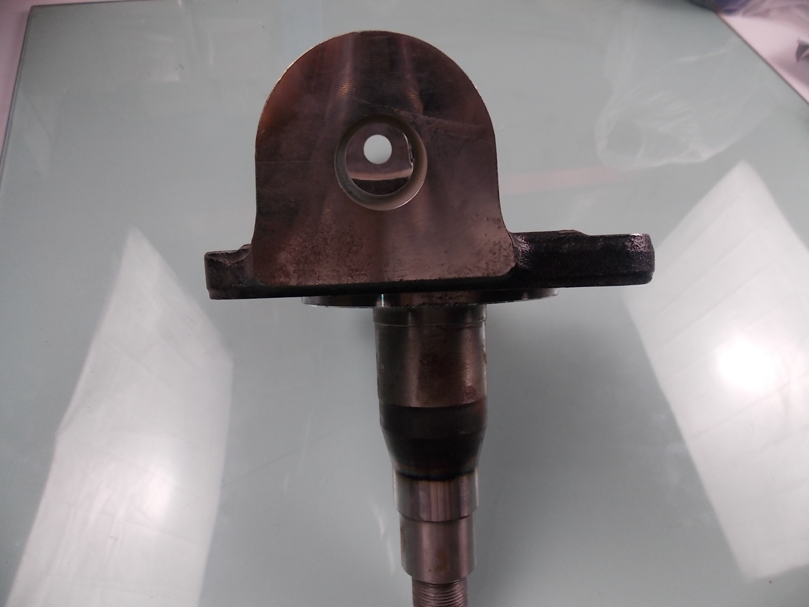 Левый поворотный шарнир-4