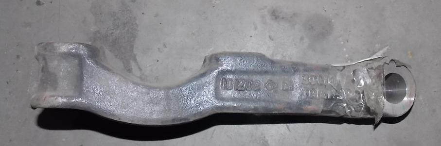 Left horizontal pull rod arm-1