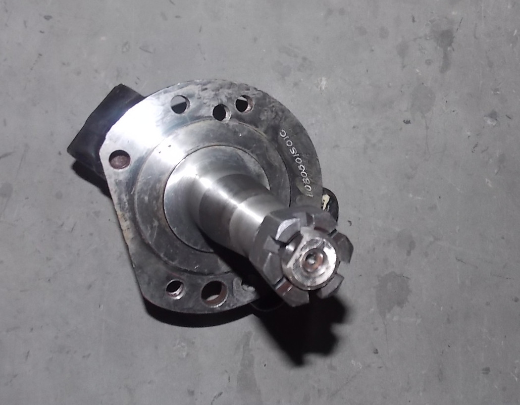 Left knuckle assembly