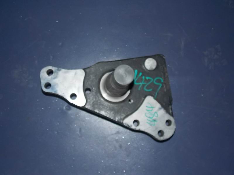 Правый кулак в сборе (7. 5t ; 58 ; 70 ; 50 )-3