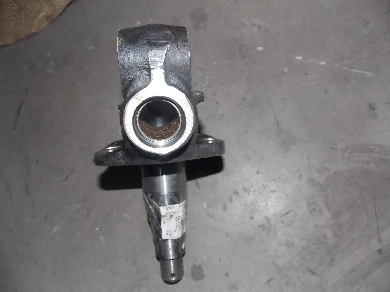 Steering joint assembly-right; with key grooves