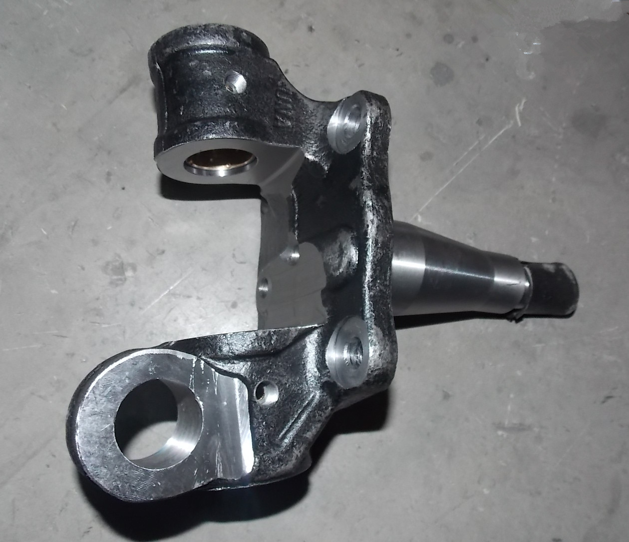 Steering joint assembly - left; no key groove-1