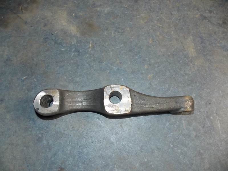 Right cross-lever arm