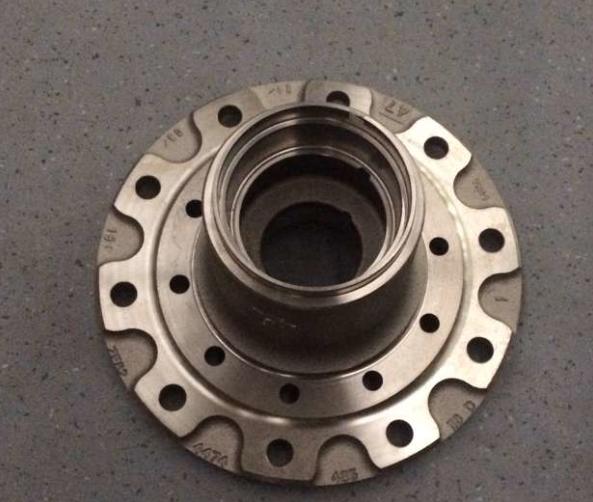 Front wheel hub