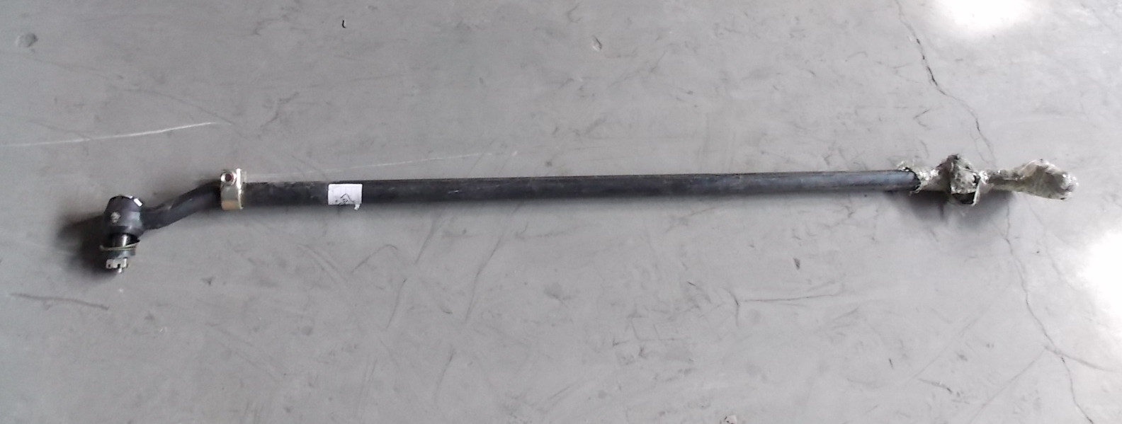 Cross-tie rod assembly