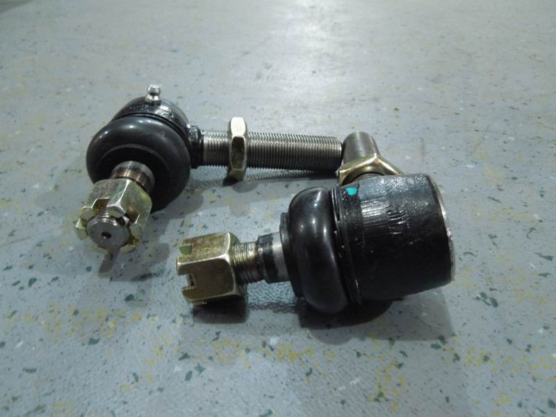 Тележка с мячом головой вправо-1