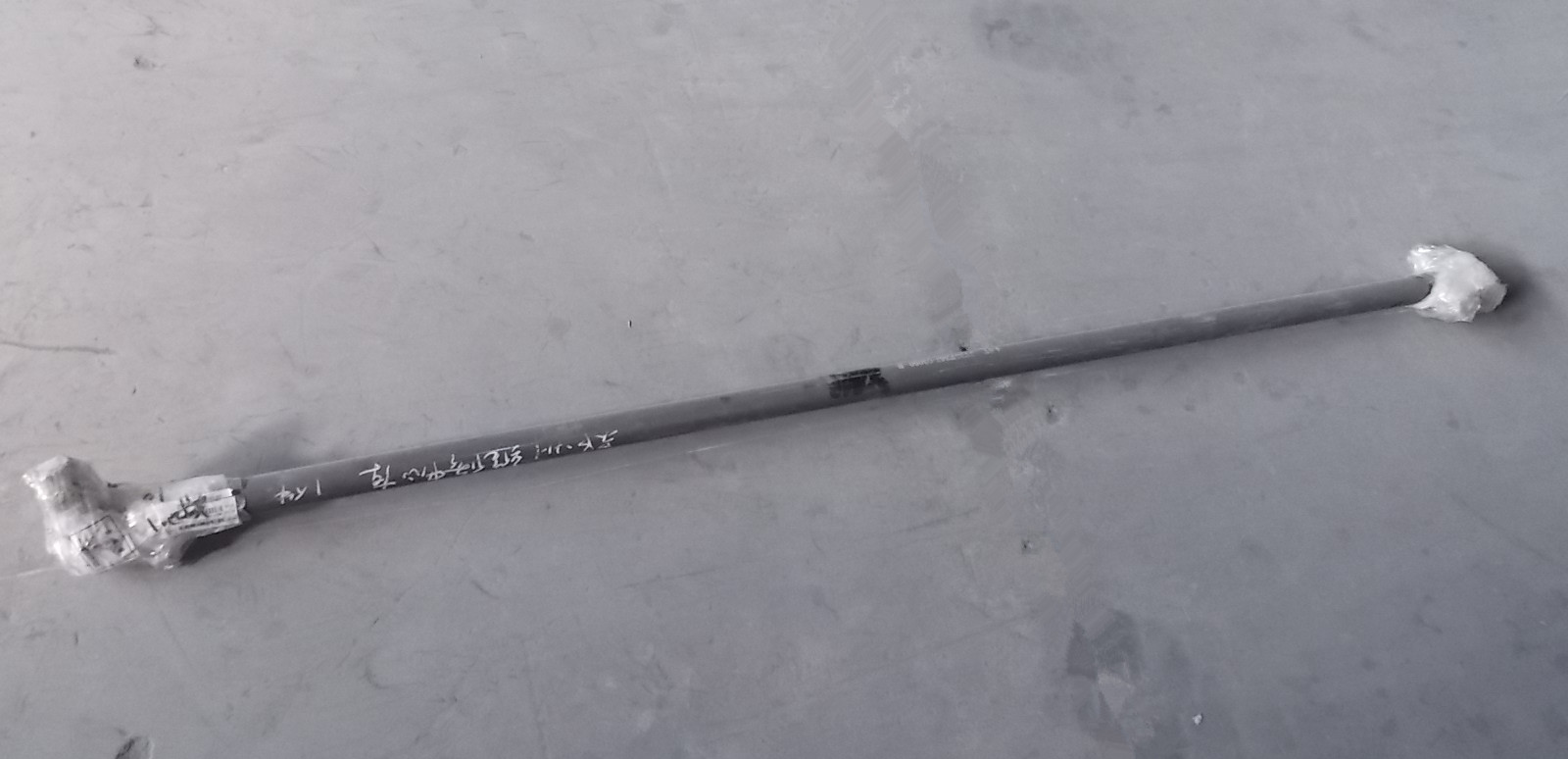 Cross-tie rod assembly