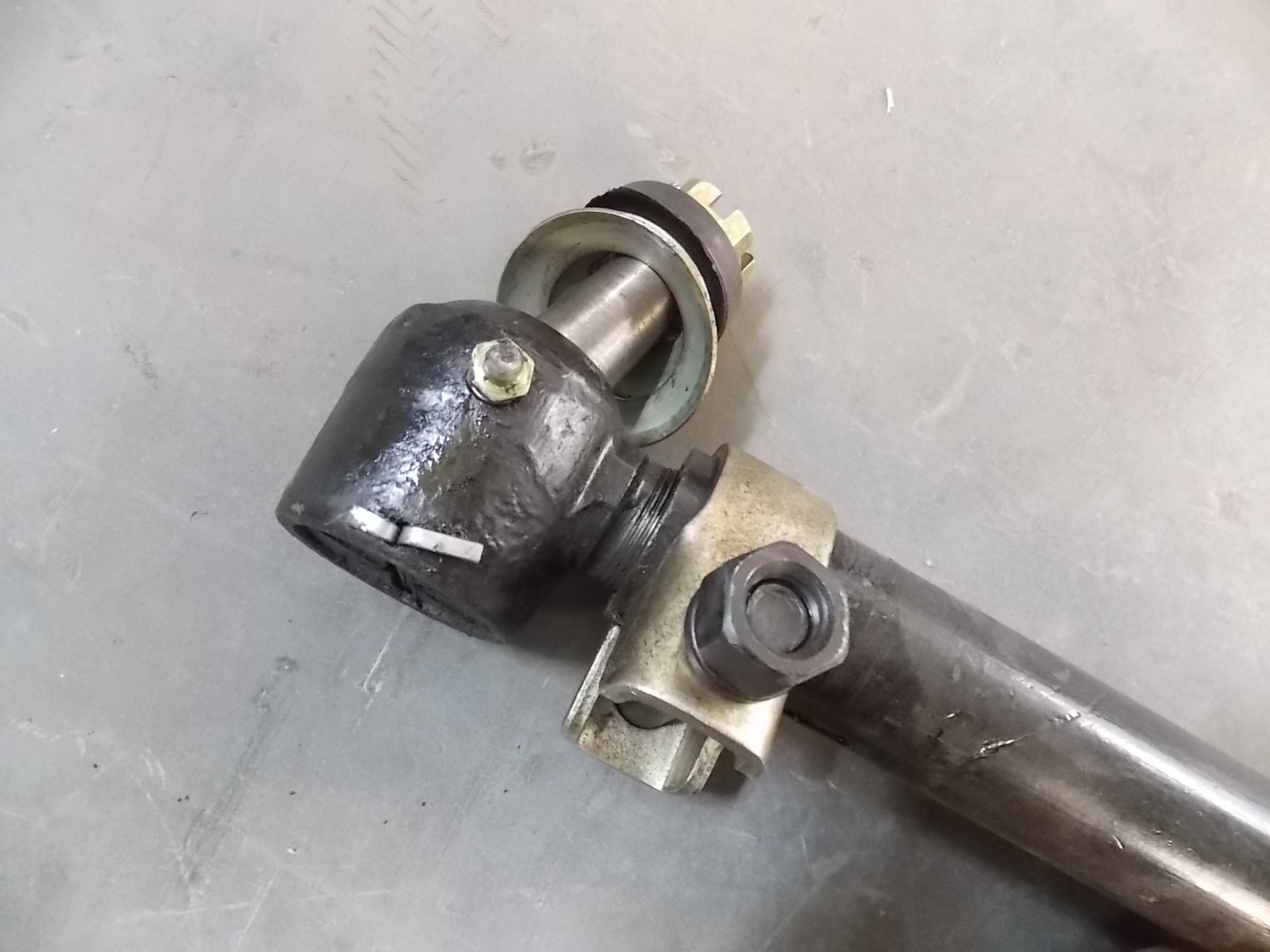 Cross-tie rod assembly-1