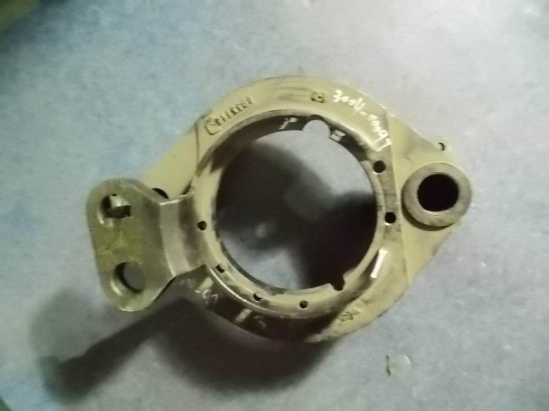 Front brake bottom plate-left