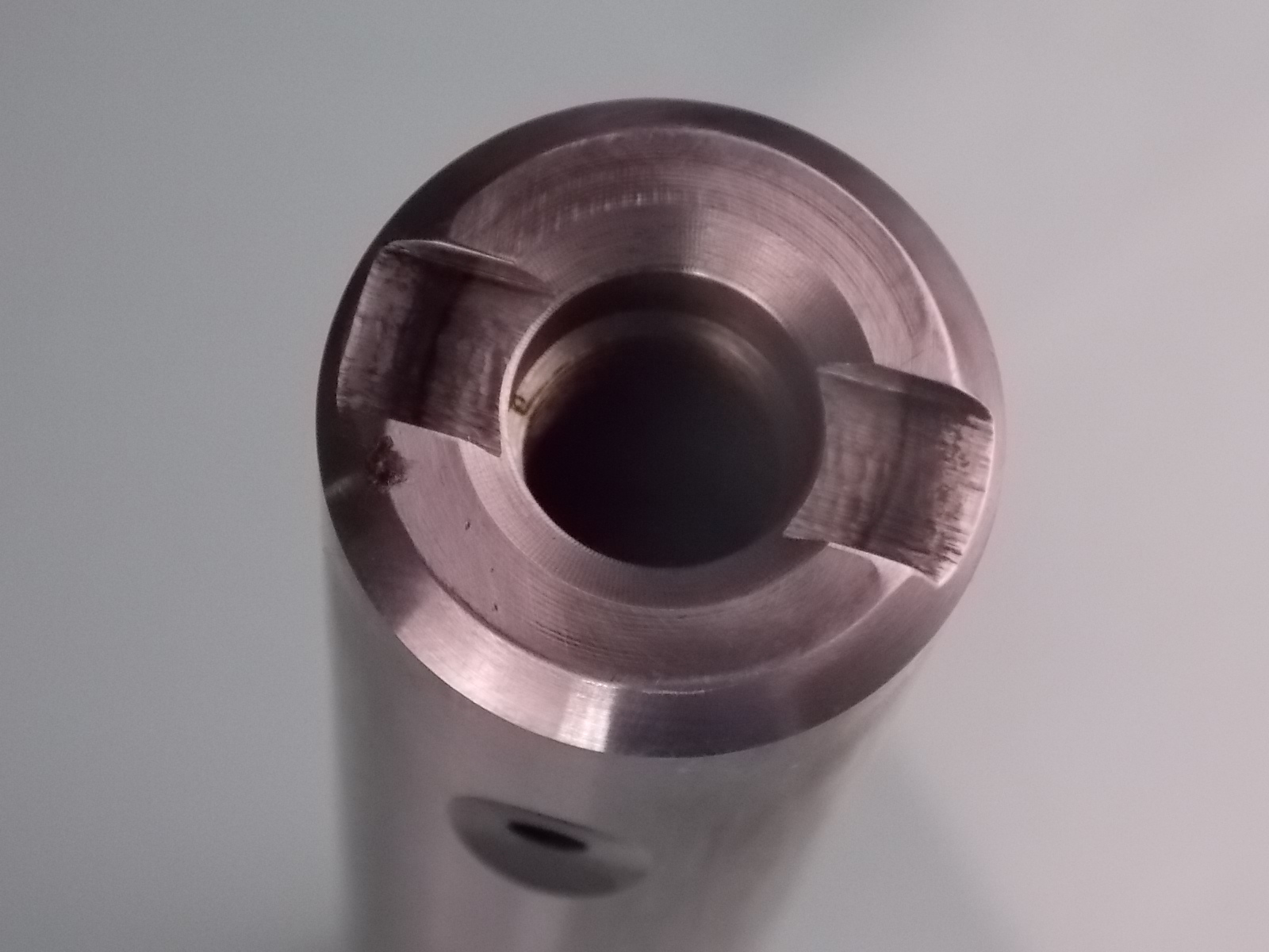 Kingpin; outer diameter 38; length 232; available for 3005-00173 generations-3