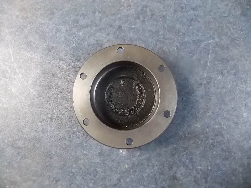 Front hub cover
