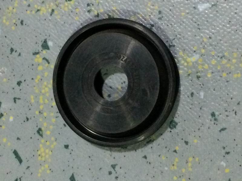 King pin blocking cover