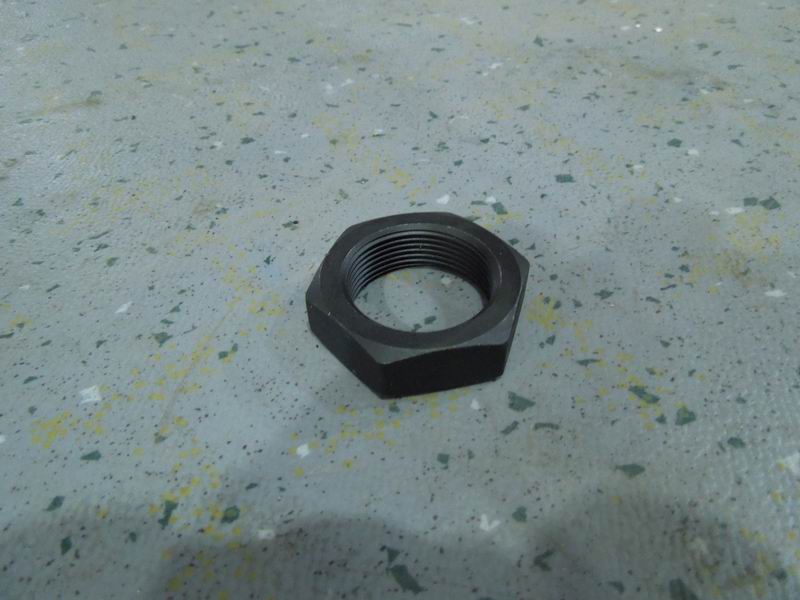 Наружная гайка подшипника ступицы