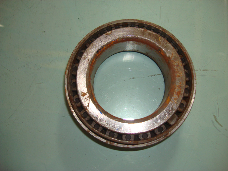 Внешний подшипник ступицы; удалил так же, как и 3104-00139