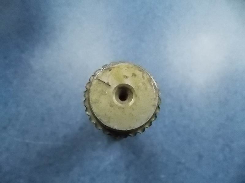 Распредвал переднего правого тормоза-1