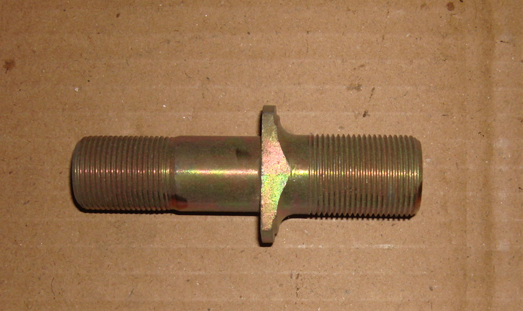 Болт правого переднего колеса; потреблять инвентарь