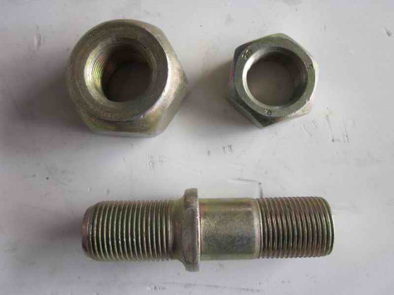 Front wheel bolt nut-right-1