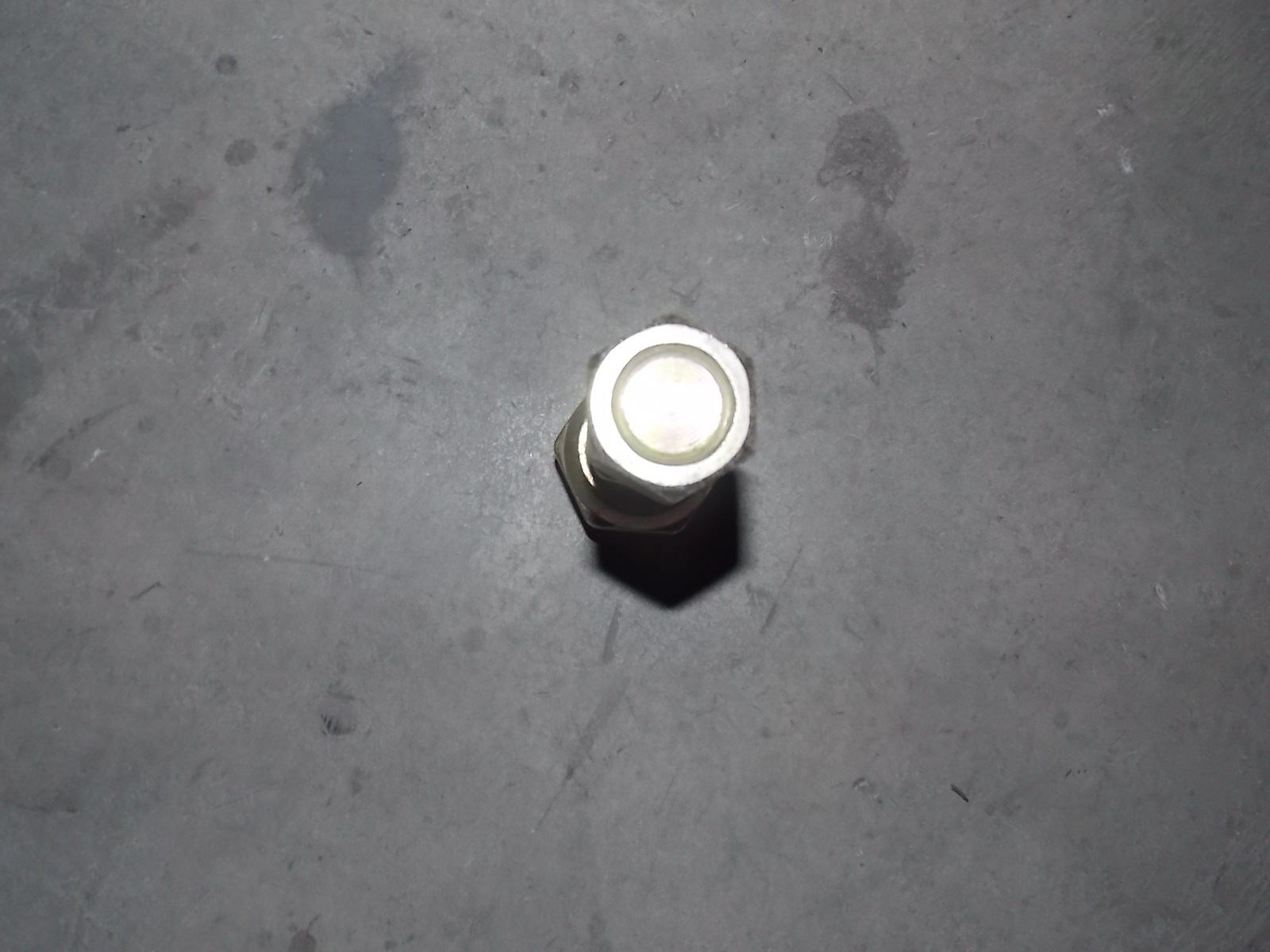 Wheel bolts and nut assembly-right-2