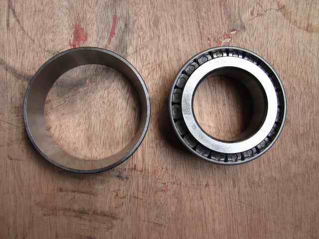 Front hub inner bearing-1