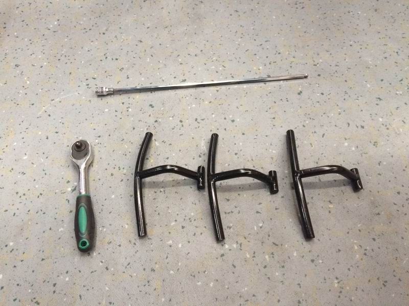 Инструмент для аварийного демонтажа противовыбросовых шин TESD, R 22 .5