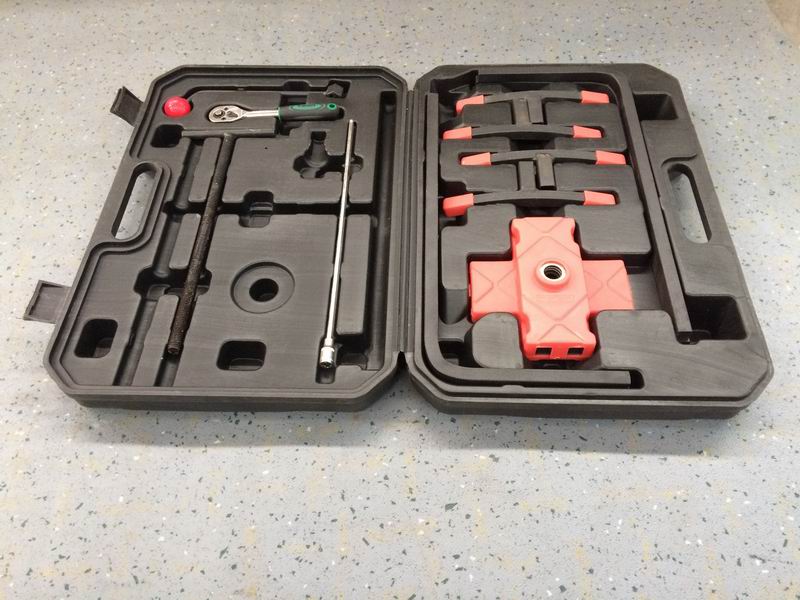 Passenger car tire blowout emergency safety device R14W65; contains 4 pieces-1