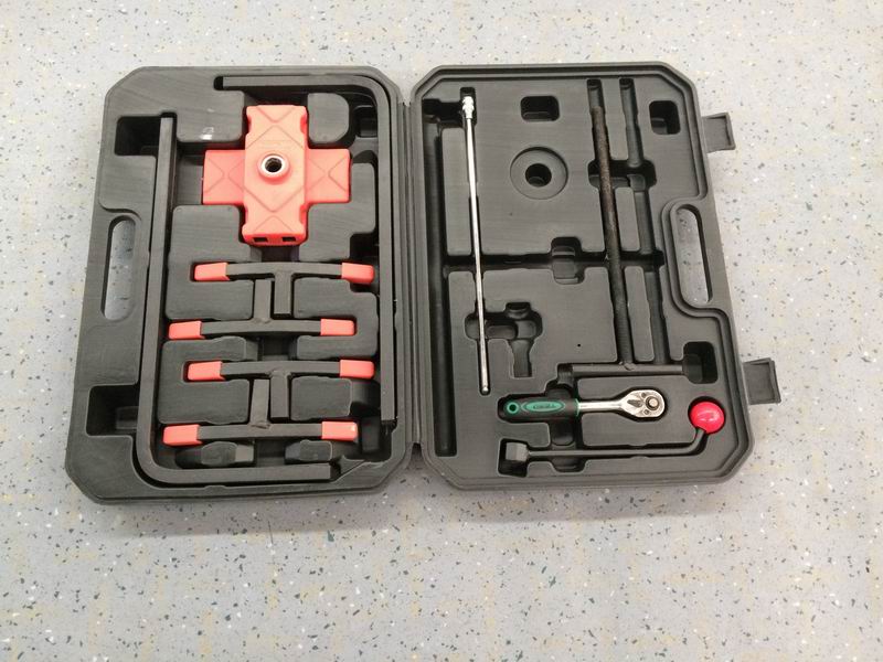 Passenger car tire blowout emergency safety device R15W65; contains 4 pieces-2