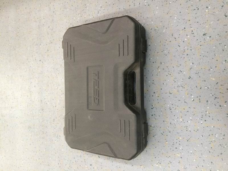 Passenger car tire blowout emergency safety device R16W75; contains 4 pieces