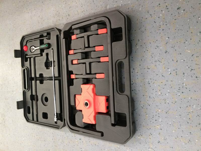 Устройство аварийной защиты от выброса шин легкового автомобиля R 17W50 ; содержит 4 шт.-1