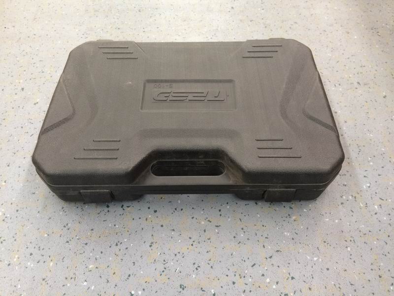 Passenger car tire blowout emergency safety device R18W50; contains 4 pieces