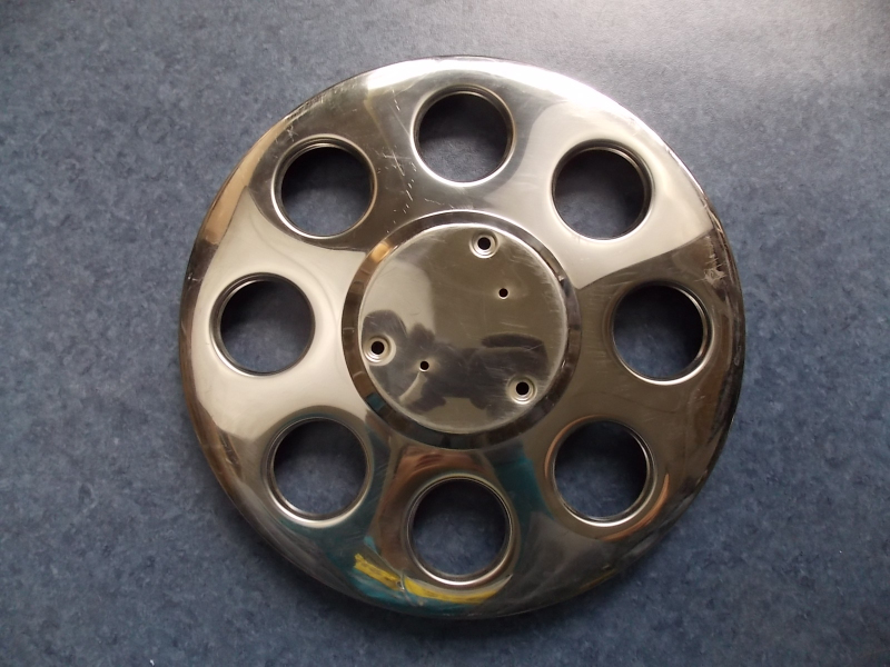 Небольшая крышка заднего колеса из нержавеющей стали половинного размера.-1