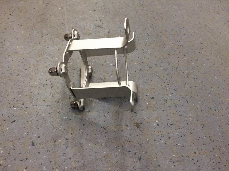 Behind the wheel cover bracket-2