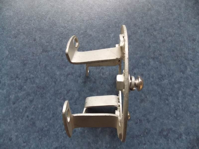 Front of wheel cover bracket-2