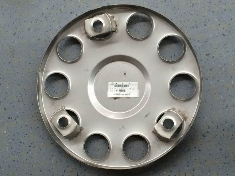 Half-size stainless steel wheel cover-front (with bracket)
