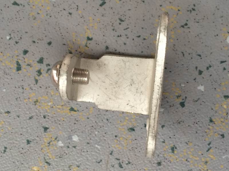 Rear wheel cover bracket