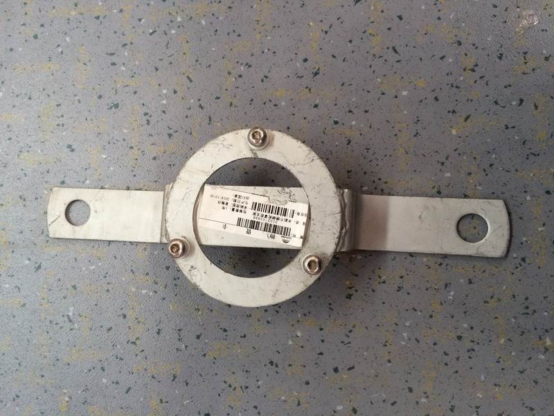 Кронштейн кожуха переднего колеса-1