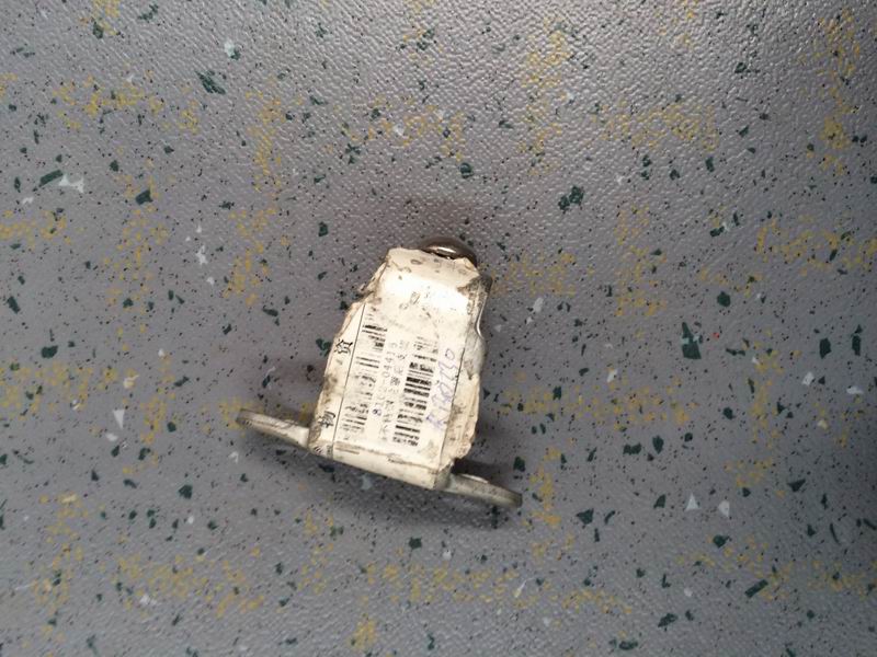 Wheel cover bracket-rear-1