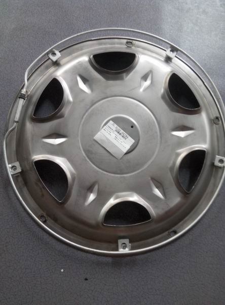 Stainless steel wheel cover-back-1