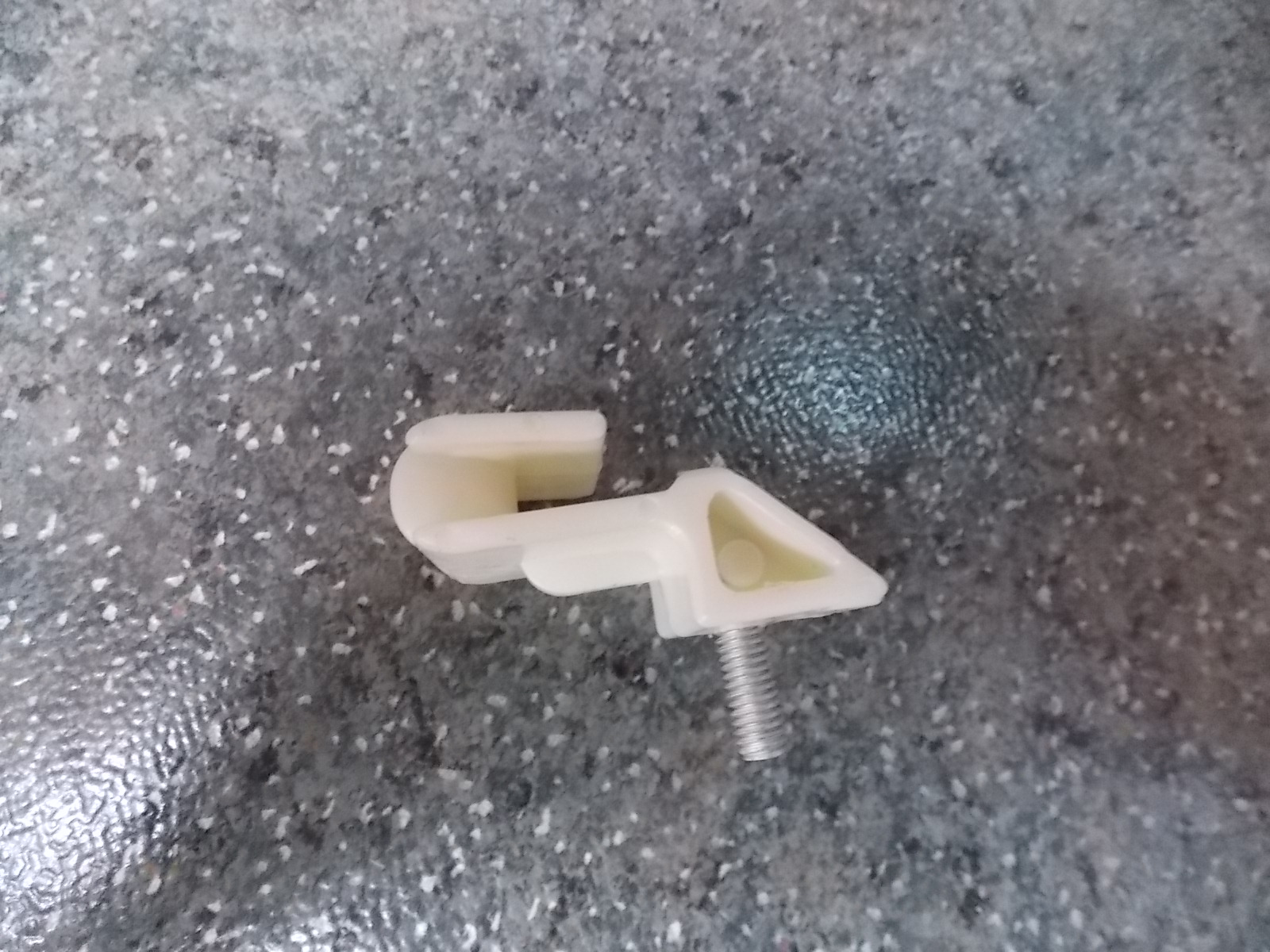 Nylon injection molding clamp-2