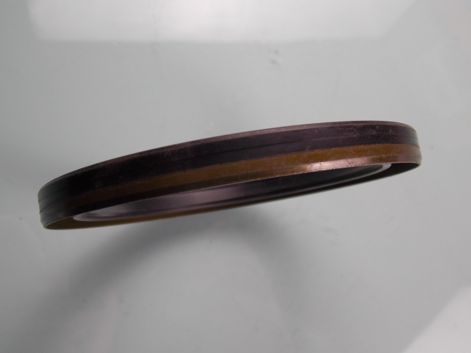 D Front wheel internal oil seal-1
