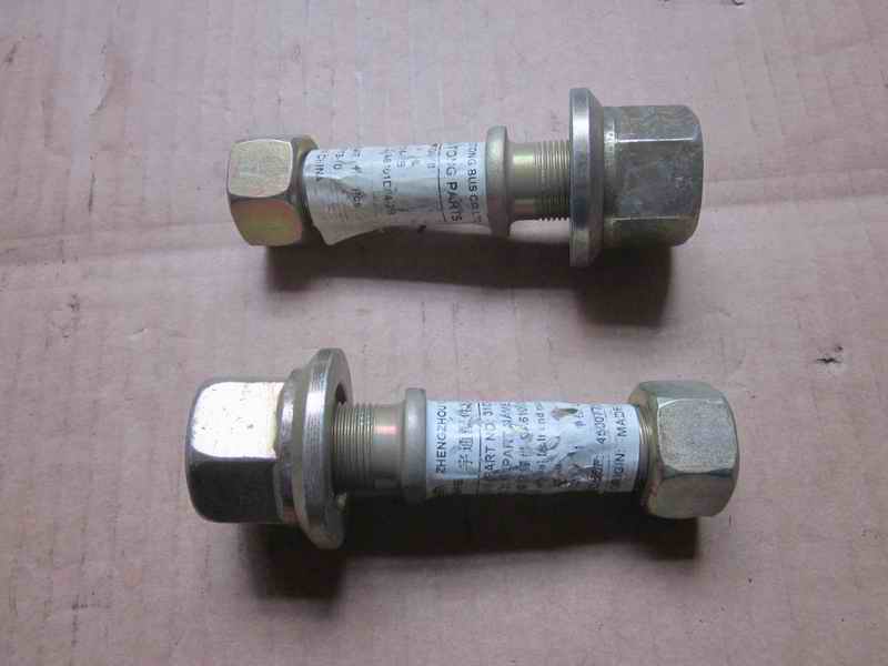 Front wheel bolt nut