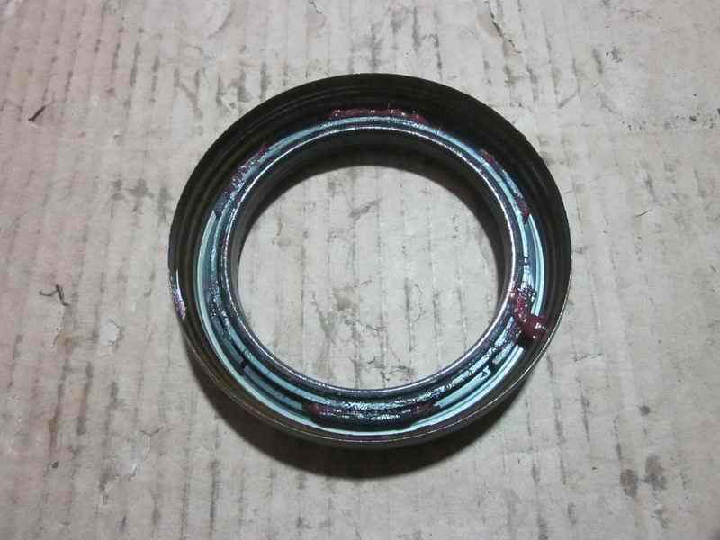 Wheel oil seal