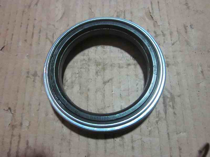 Wheel oil seal-1