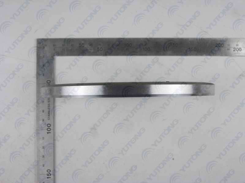 D Front wheel oil seal