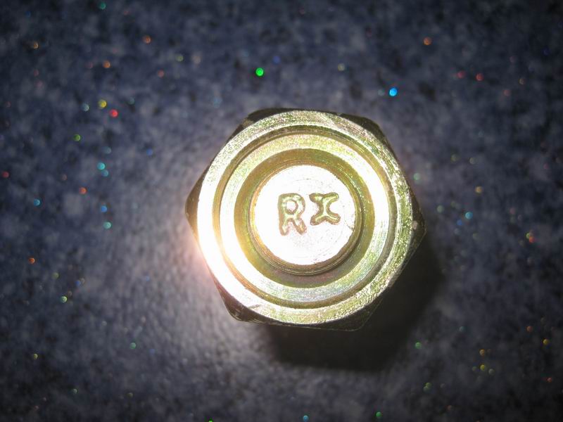 Right front wheel bolt nut-1