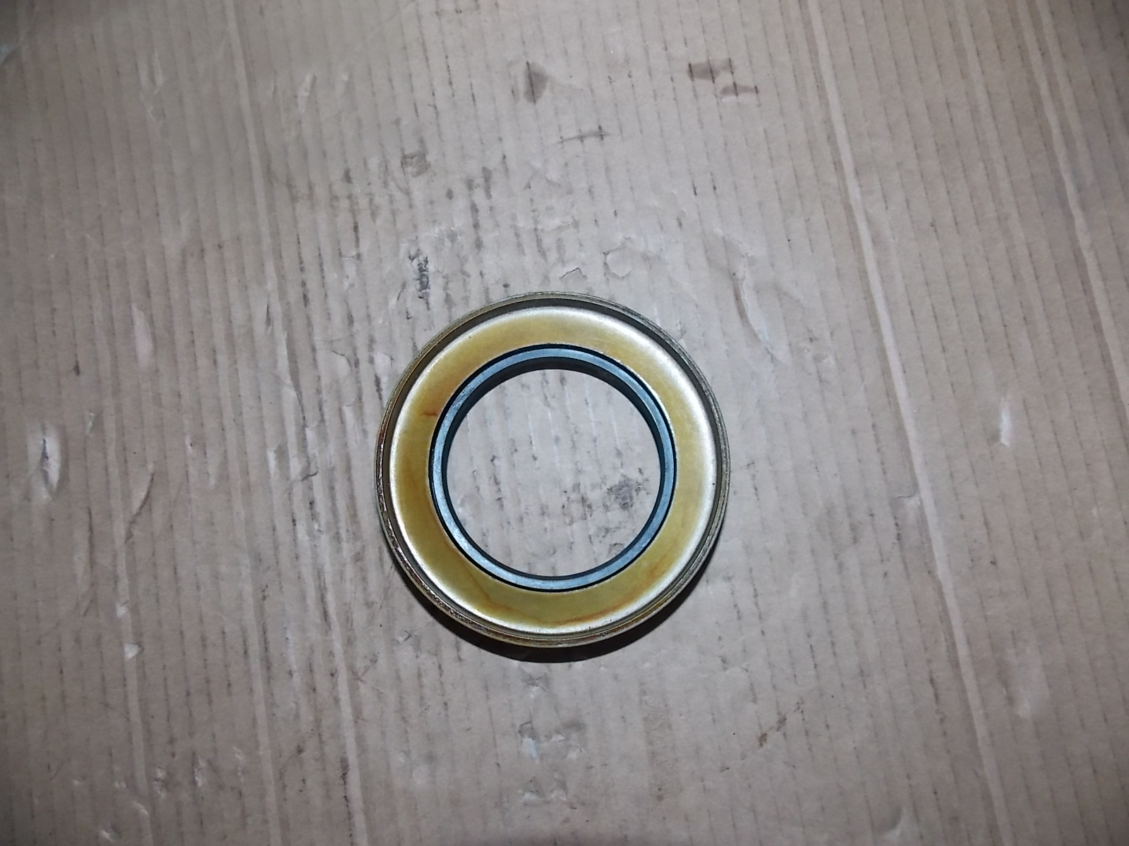 Front wheel hub oil seal-1