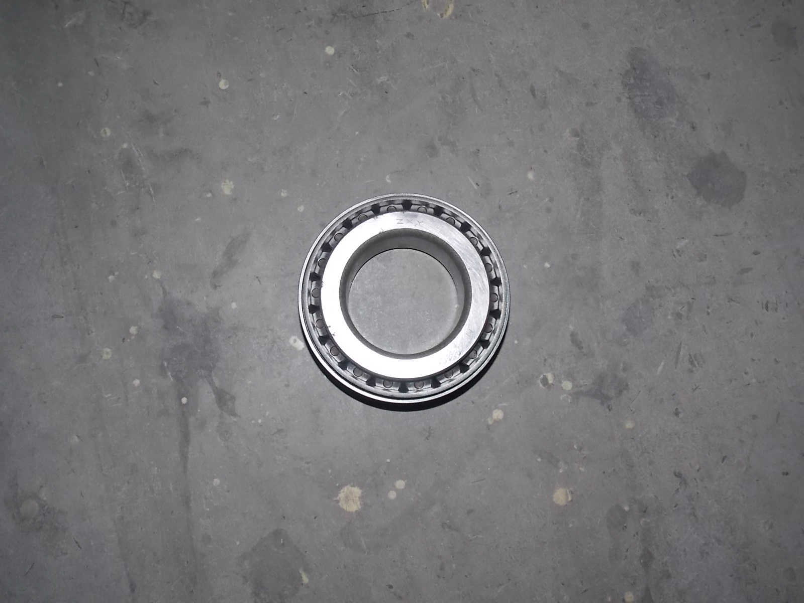 Front hub inner bearing